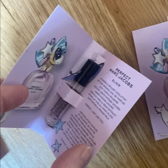 Prada and Ellis,  Marc jacob , Estée Lauder Perfume Samples - Picture 9 of 14